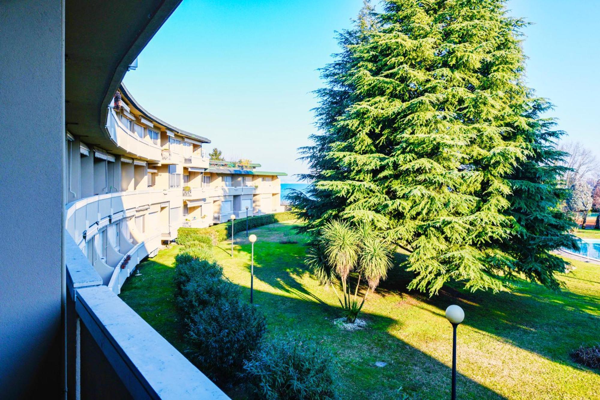 The Riva Apartment ซีร์มิโอเน ภายนอก รูปภาพ